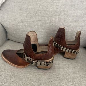 Freebird Blade Shoe. Like new.